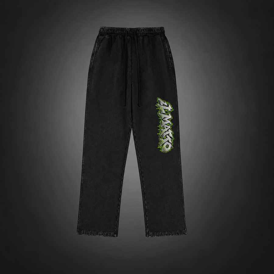 IL MATTO Signature Sweatpants — VENOM — IL MATTO VENOM 420 GSM faded-black sweatpants, front on charcoal background